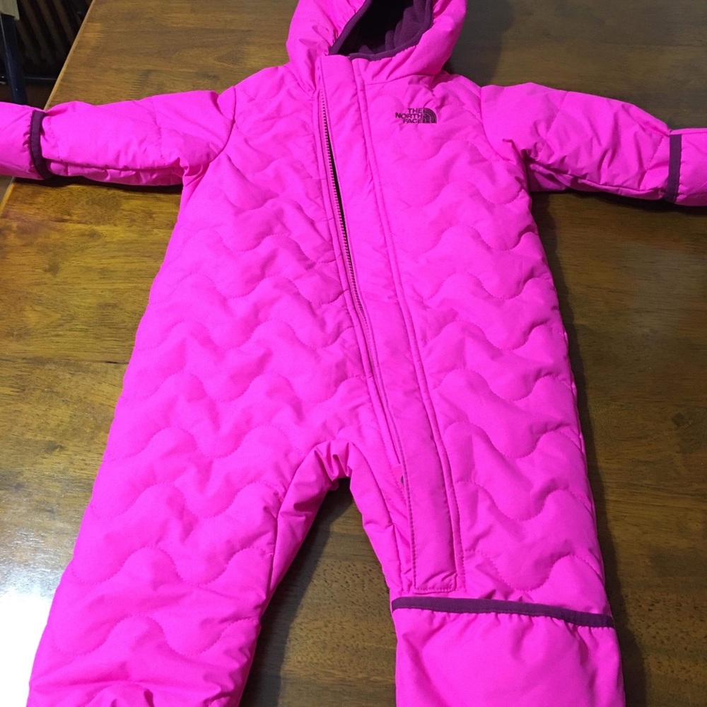 North face snow suit for infant 6-12 months